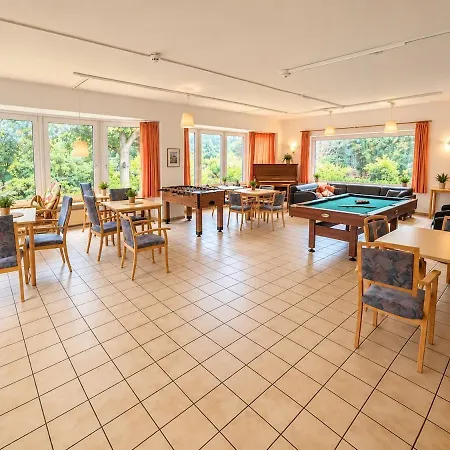 Apartment Nordquartier - Helles Doppelzimmer Mit Gemeinschaftsbad - E04
